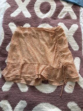 Cotton Candy Petite Floral Ruffle Mini Skirt in Cream and Brown